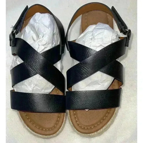 Pierre Dumas Women’s Wedge Low Platform Sandal - Picture 2 of 8